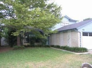 1021 W Hills Ter, Saginaw, TX 76179