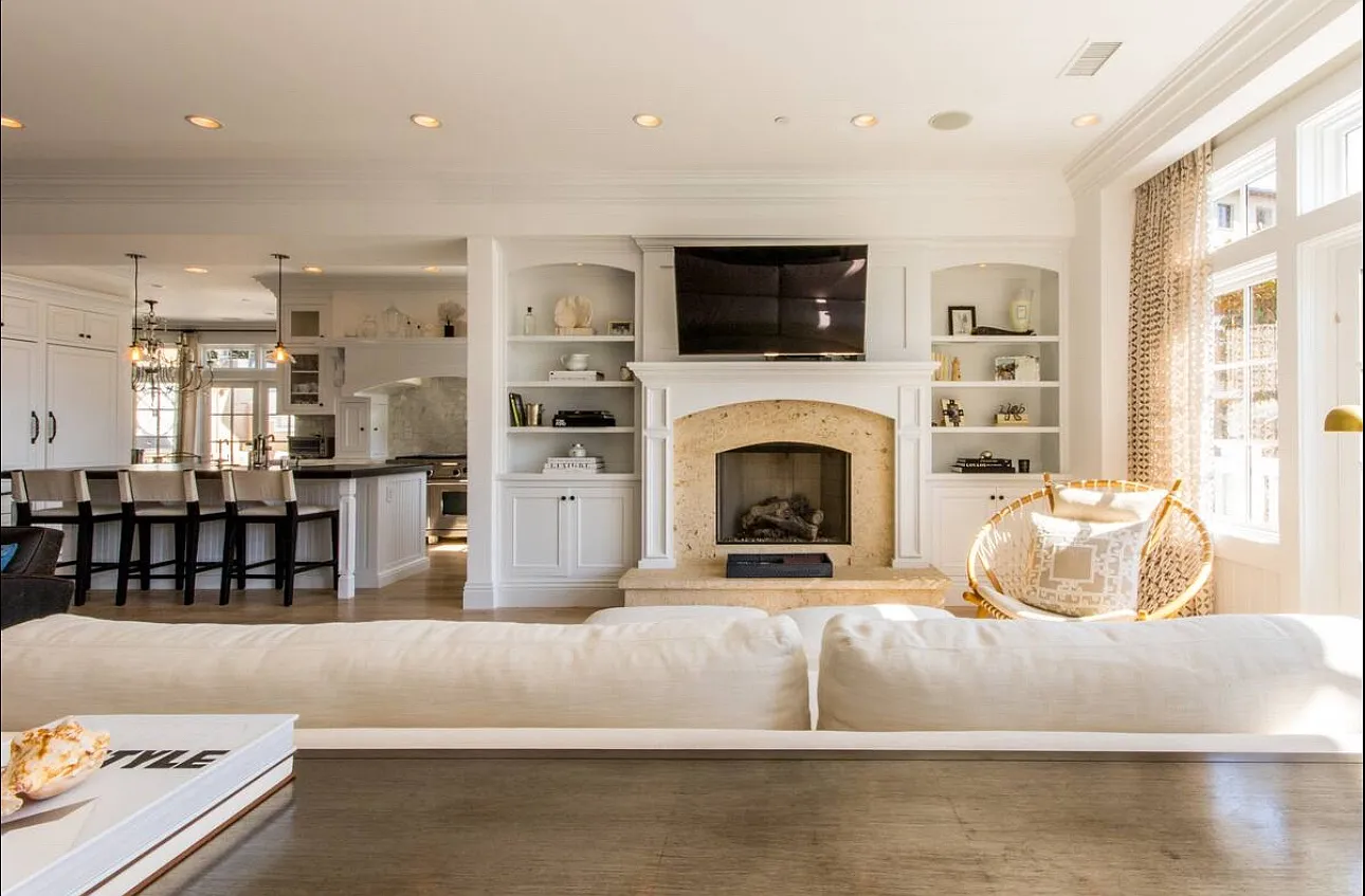 17 Emerald Bay — Photo 3