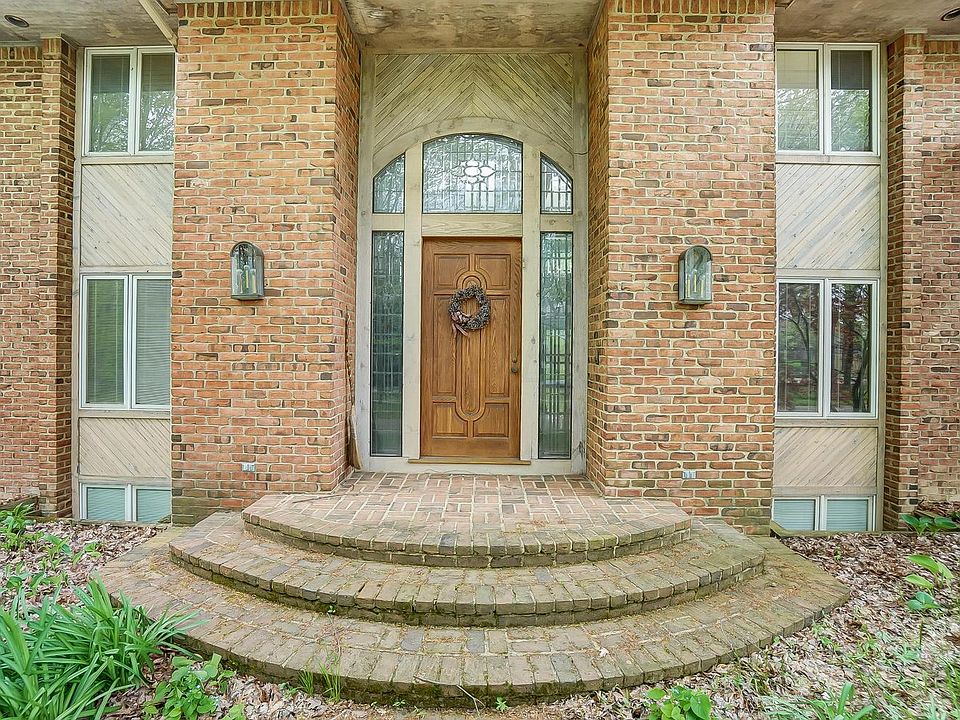 じ*う様 B24932★オークション★ アウトレット 大特価セット！ユーフォルビ 5199 Chevy Chase Ct, Columbus, OH 43220 | Zillow