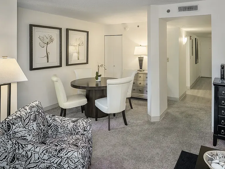 The Greenhouse Apartments — Photo 12