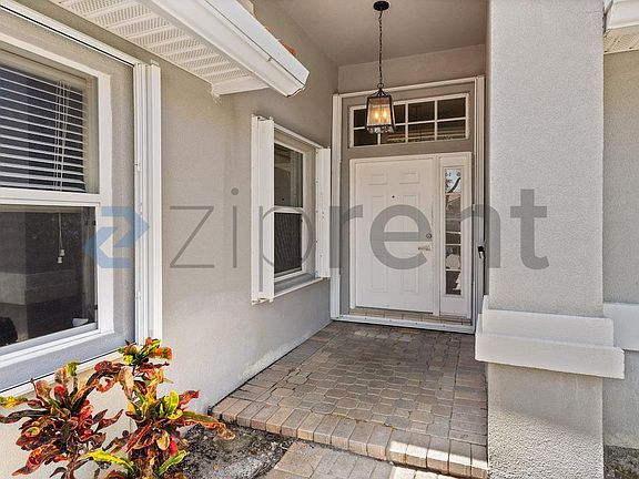 3rd image of 5361 Grande Palm Cir