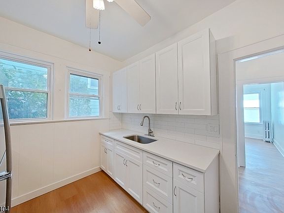2nd image of 183 Broad St #1R