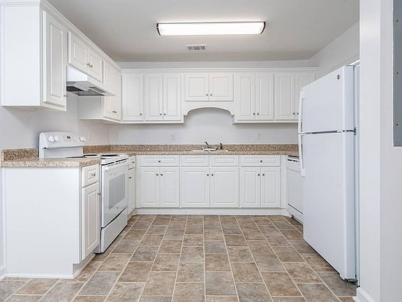 5th image of 650 Silver Bluff Rd #3-F