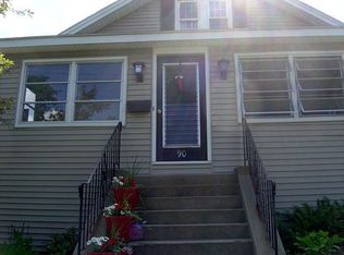 90 Eureka St, Worcester, MA 01603