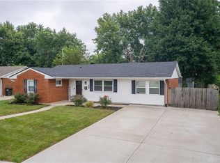 1077 Buckskin Trl, Xenia, OH 45385