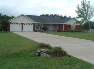 266 Belview Rd, Killen, AL 35645