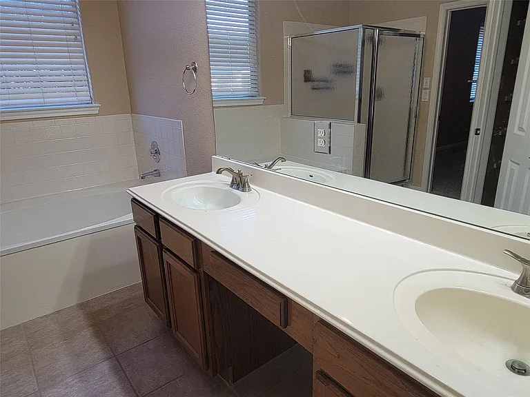 2100 Pipers Field Dr #46 — Photo 14