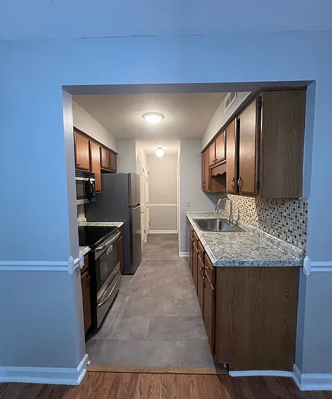 143 Brooke Castle Dr — Photo 5