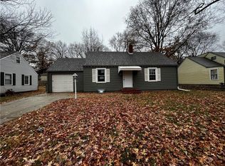 412 NE Greenfield Rd, Kansas City, MO 64116