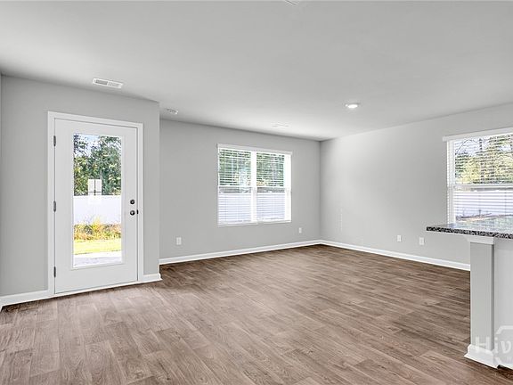 5th image of 149 Coneflower Rd