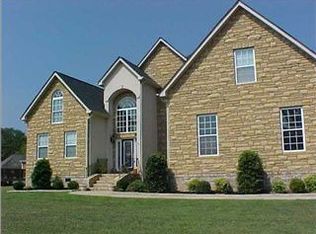 7733 Tranquility Dr, Ooltewah, TN 37363