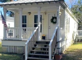 602 1st Ave, Ocean Springs, MS 39564