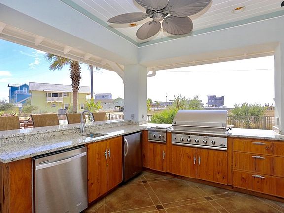 Summer Kitchen