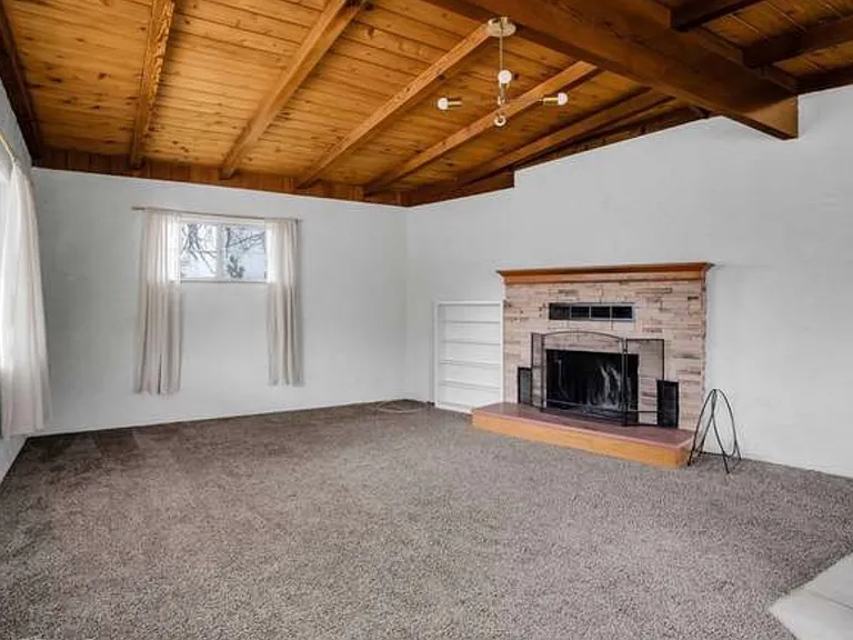 6936 Grand Ave — Photo 4