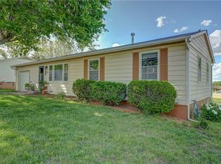 8622 E 52nd St, Kansas City, MO 64129