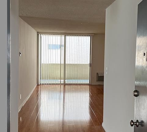4th image of 1835 S Bentley Ave APT 16