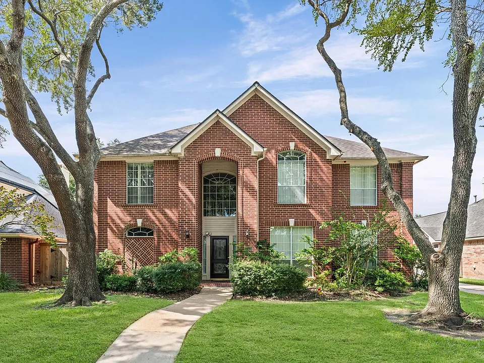 2218 Cypress Run Dr