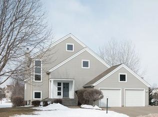 1015 Barrington Rd, Iowa City, IA 52245