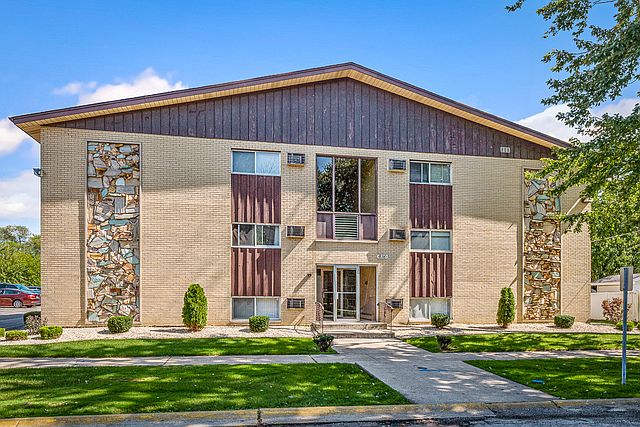 1st image of 18361 Glen Oak Ave #G2g