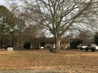 19 Elizabeth Rd SW, Euharlee, GA 30120