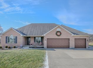 5541 Meissen Dr, Springfield, OH 45502