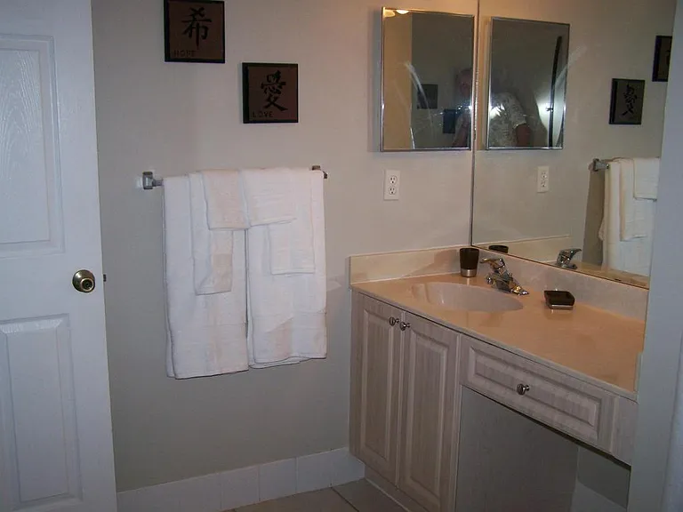 2100 Greenview Shores Blvd #519 — Photo 17