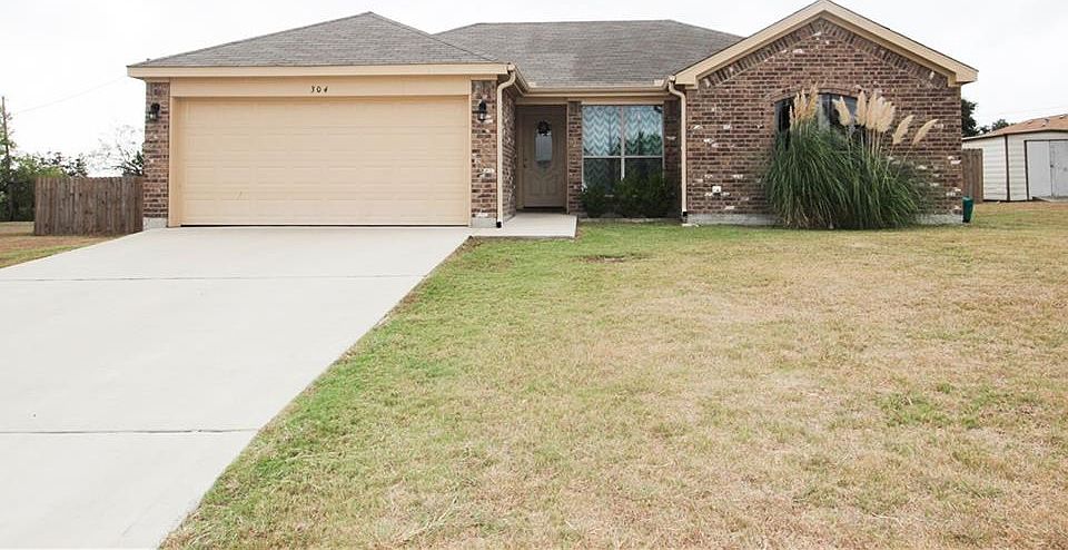 1st image of 304 Blue Stem Dr
