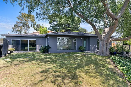 4608 Nob Hill Dr Photo 1