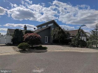 197 Southard Dr, Manahawkin, NJ 08050