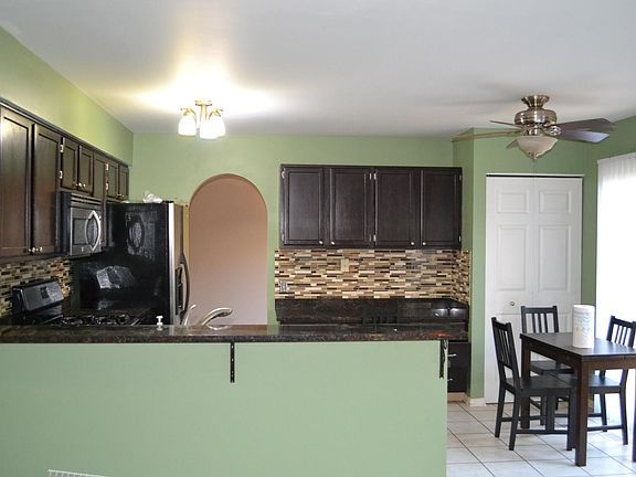 Extra dining space in kitchen
