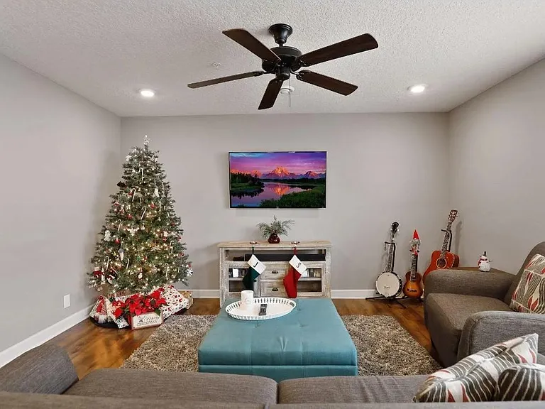 3300 Lakewood Trl — Photo 11