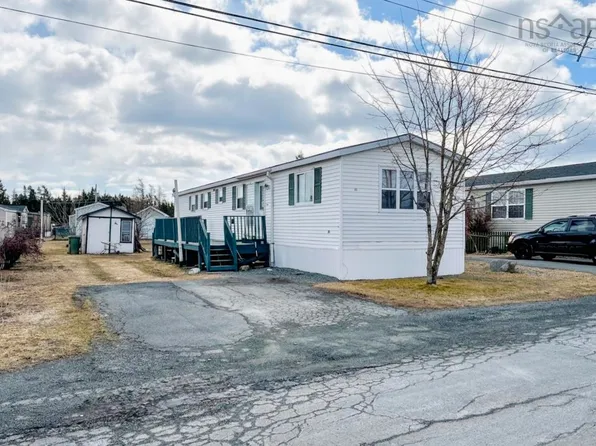 29 Maple Ln, Eastern Passage, NS B3G 1A8