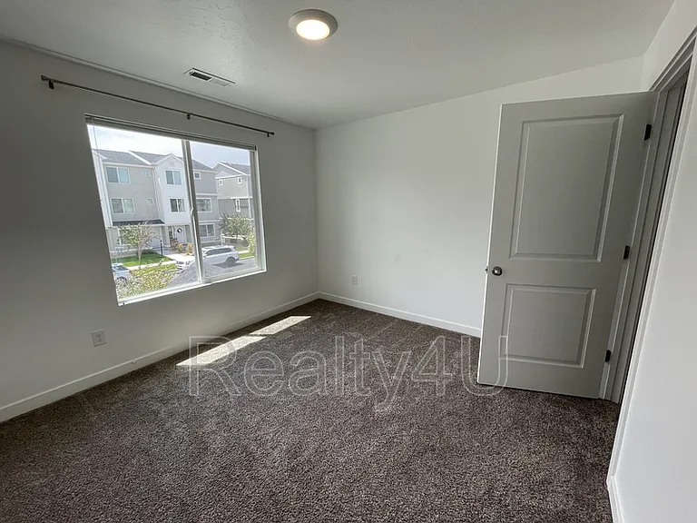 1088 E Waterway Ln #1 — Photo 16