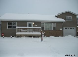 913 Willow St, Fremont, NE 68025