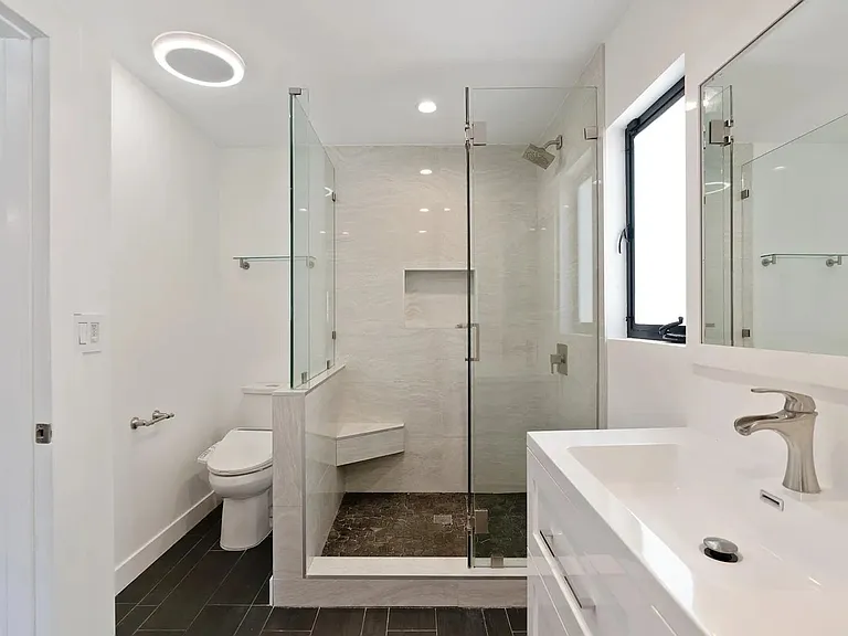13940 Bermax Ave — Photo 52
