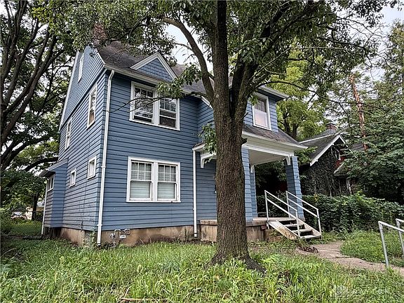 2nd image of 124 Victor Ave