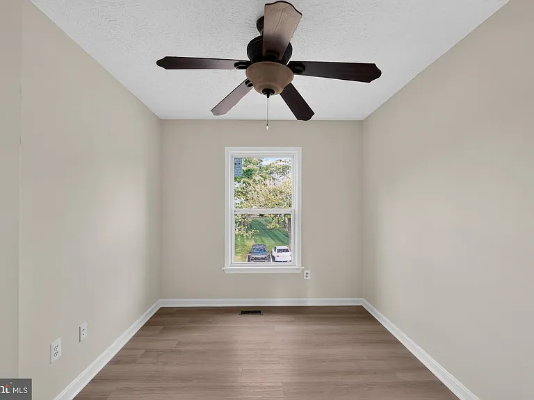 55 Oak Crest Ct — Photo 28