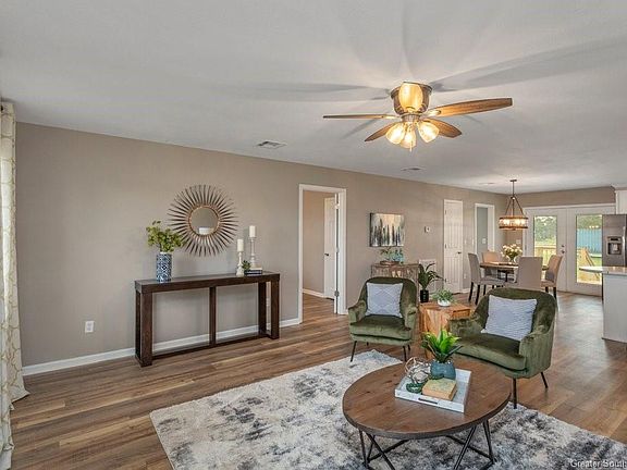 5th image of 127 Kathy Rd