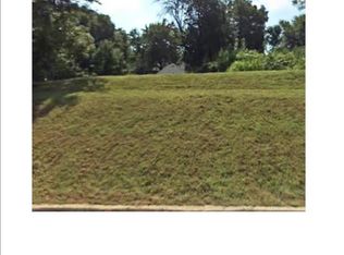 1052 Vine St, Saint Charles, MO 63301