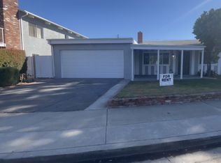 2084 Garden Ln, Costa Mesa, CA 92627