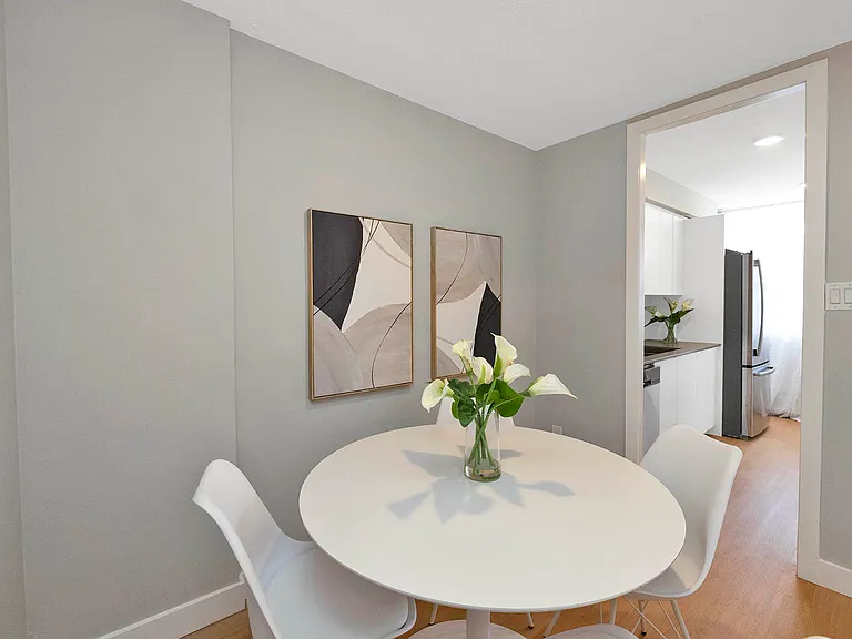 1750 Bloor St — Photo 5