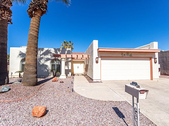 2nd image of 10906 E BELLFLOWER Drive