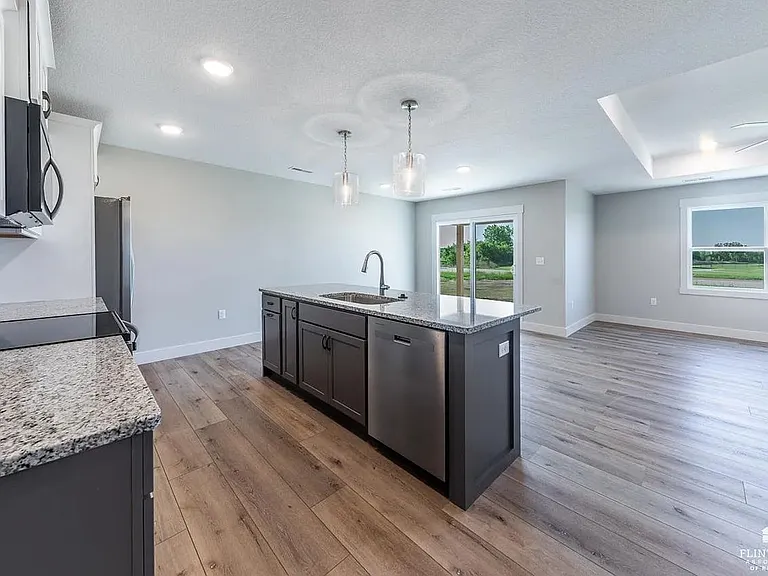 9168 Grammar Ct — Photo 19