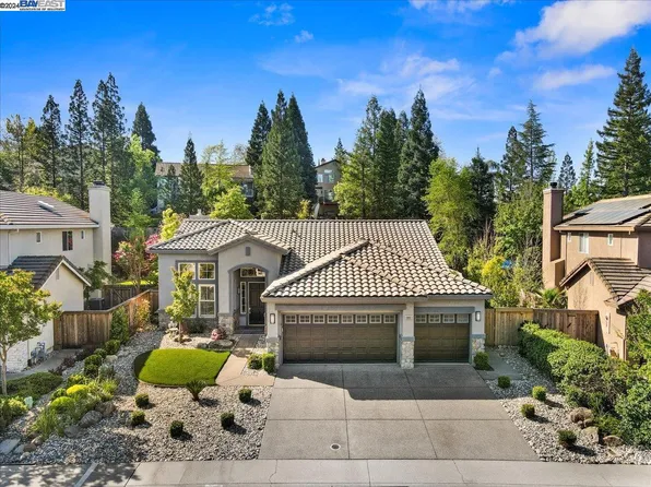 9975 Village Center Dr, Granite Bay, CA 95746