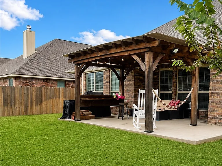 1018 Dove Run Trl — Photo 2