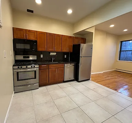 Rented by Excelsior Realty Services | media 2