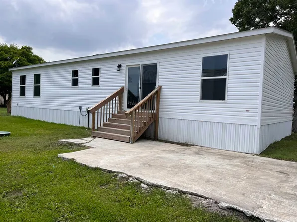 15670 Alamo St, Hamshire, TX 77622
