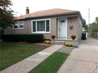 31314 Florence St, Garden City, MI