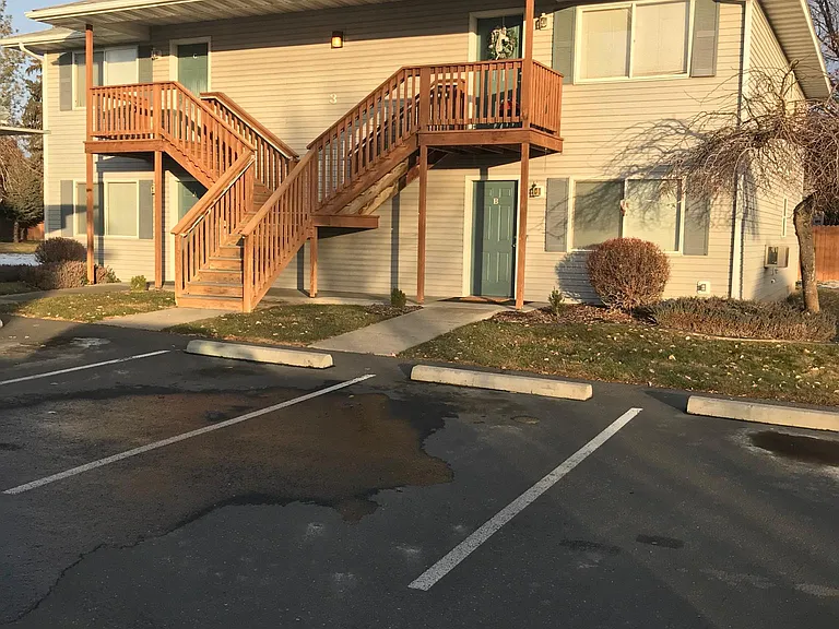 2140 Elizabeth Blvd #19D — Photo 1