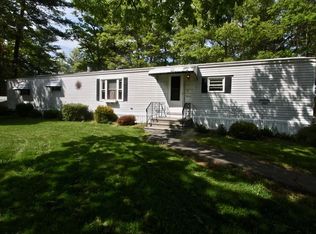 29 Haskell Cir, Lakeville, MA 02347